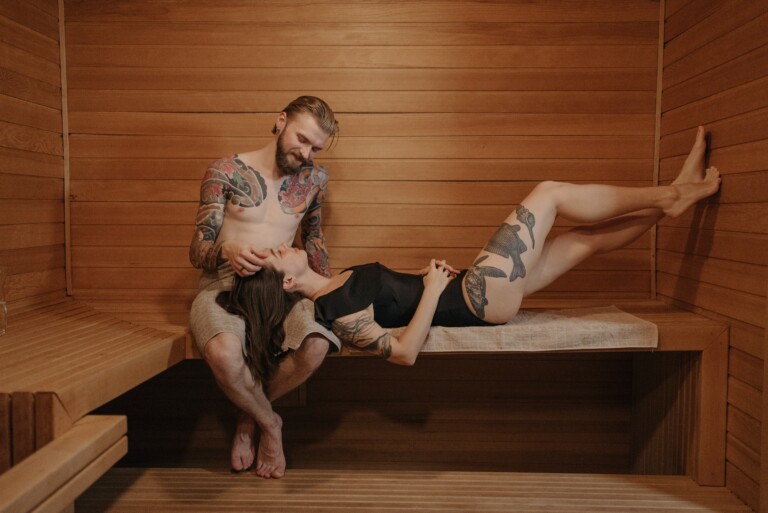 SA-Sauna: Couples Who Sauna Together Stay Together